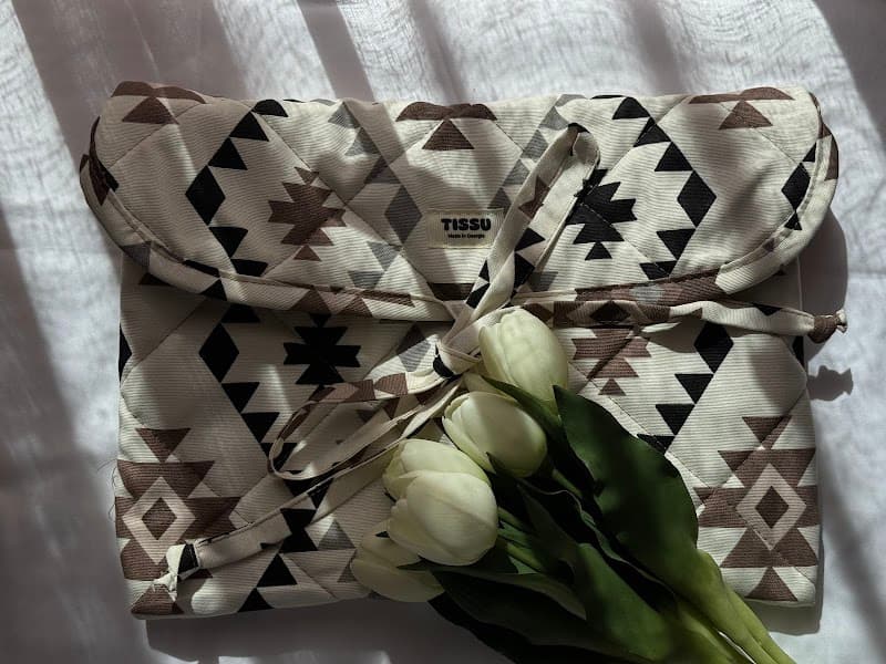 Tissu with strap #10