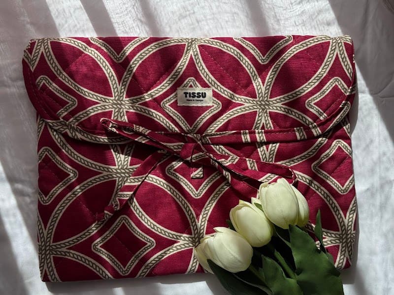 Tissu with strap #9