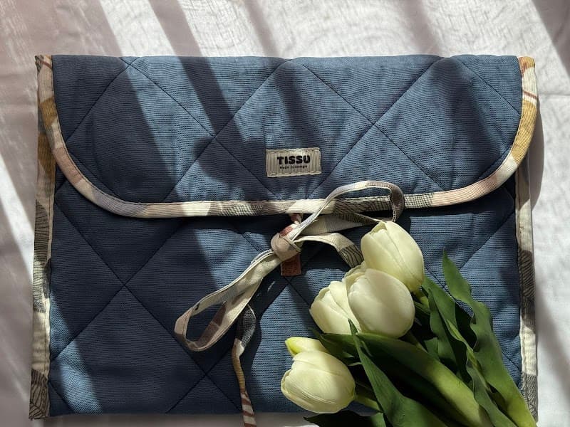 Tissu with strap #8
